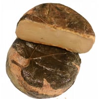 Pecorino affinato in foglie di fico 1kg